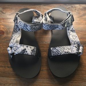 PINK Victoria’s Secret Festival Sandals